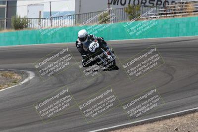 media/Apr-20-2025-AHRMA (Sun) [[393a79c373]]/Race/Group 4/Turn 4b/